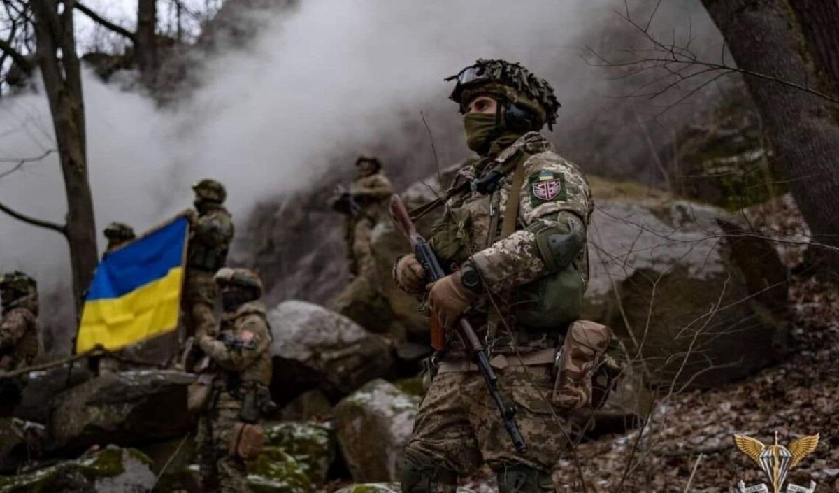 Деякі фронтові позиції неможливо утримати — ОСГВ Хортиця про атаки РФ.