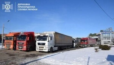 Польські фермери блокують п’ять пунктів на кордоні з Україною. У чергах чекають 1250 вантажівок